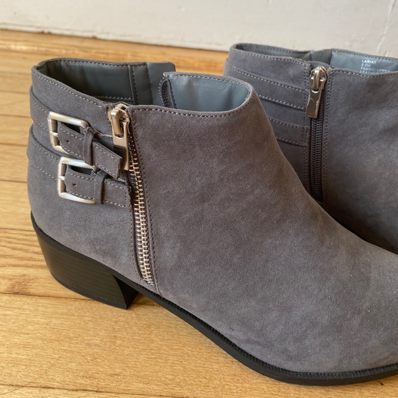 NWOT Gray Booties - Picture 7 of 7